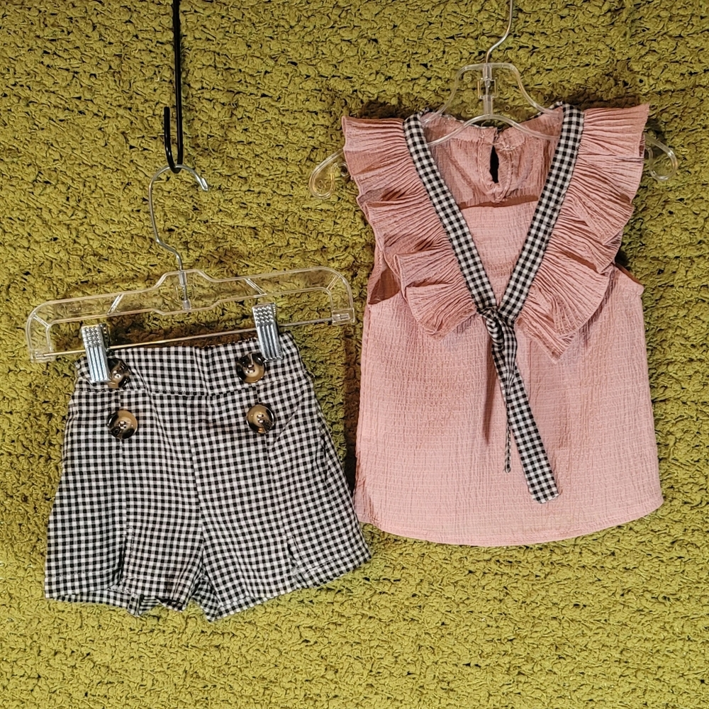 Girls Short Set Checkered and Pink Size 2T